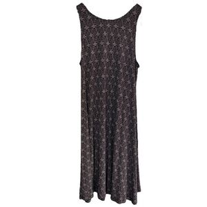 Old Navy stretchy patterned black and white midi dress - size XS